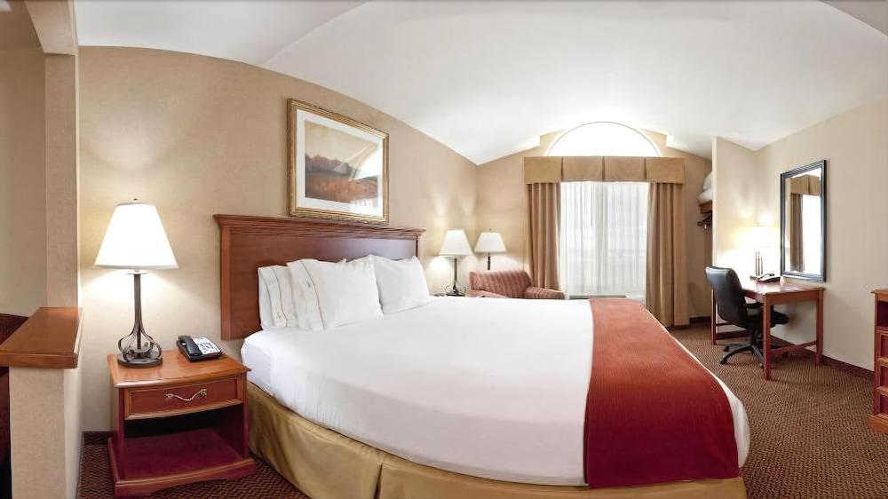 Holiday Inn Express Hotel & Suites Sheldon By Ihg Екстериор снимка