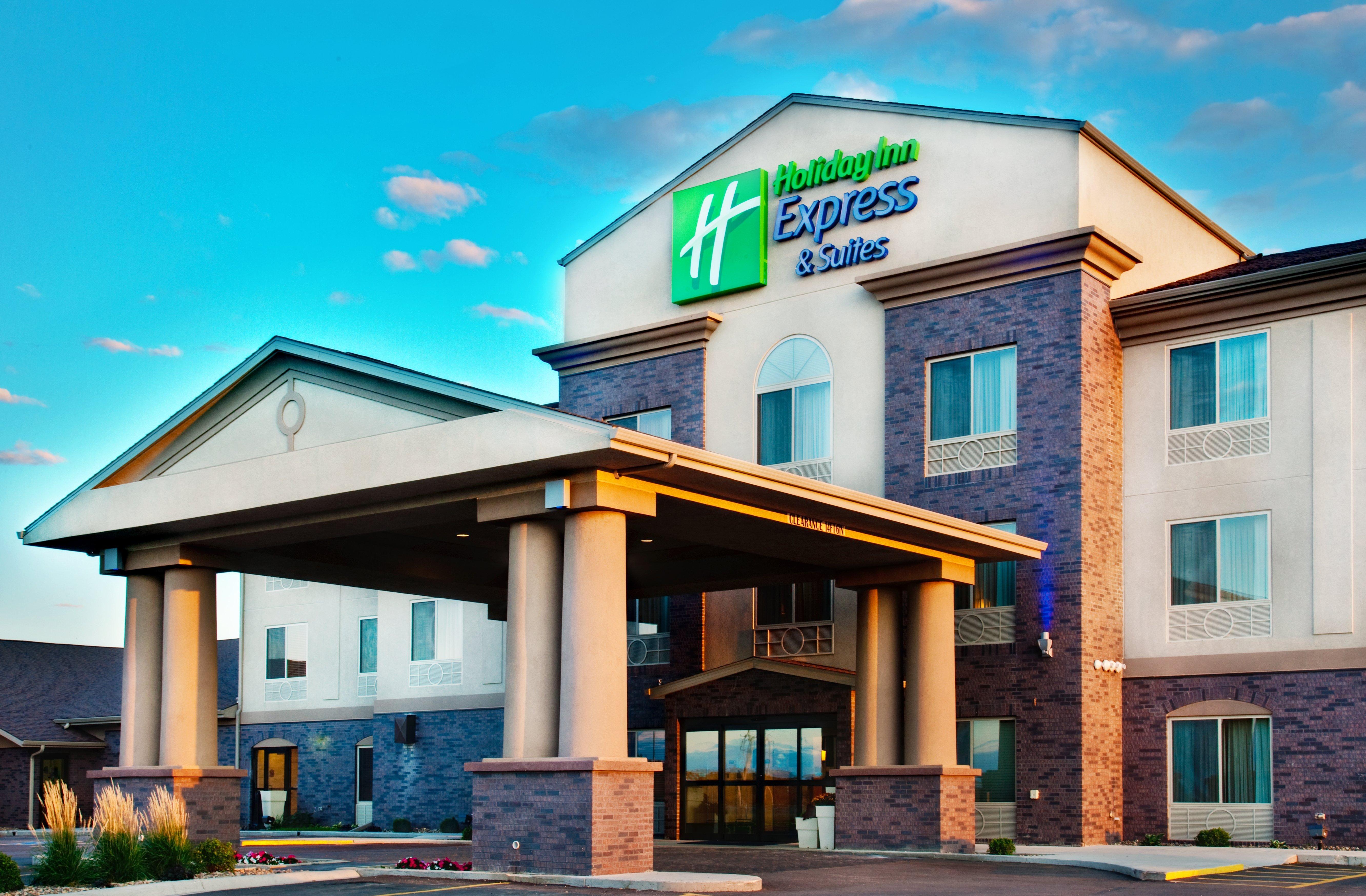 Holiday Inn Express Hotel & Suites Sheldon By Ihg Екстериор снимка
