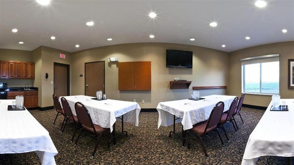 Holiday Inn Express Hotel & Suites Sheldon By Ihg Екстериор снимка